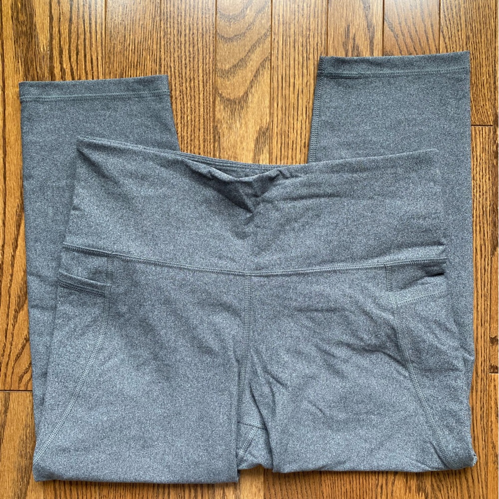 Old Navy cropped leggings